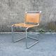 Chaise cantilever en cuir