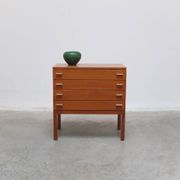 Commode suédoise en teck avec poignées en métal, années 1970