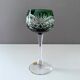 Collection de 5 verres à vin coloré, nuances de vert