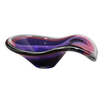 Beautiful dish/bowl in many coloured glass.