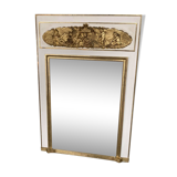 Mirror decorated with toddlers