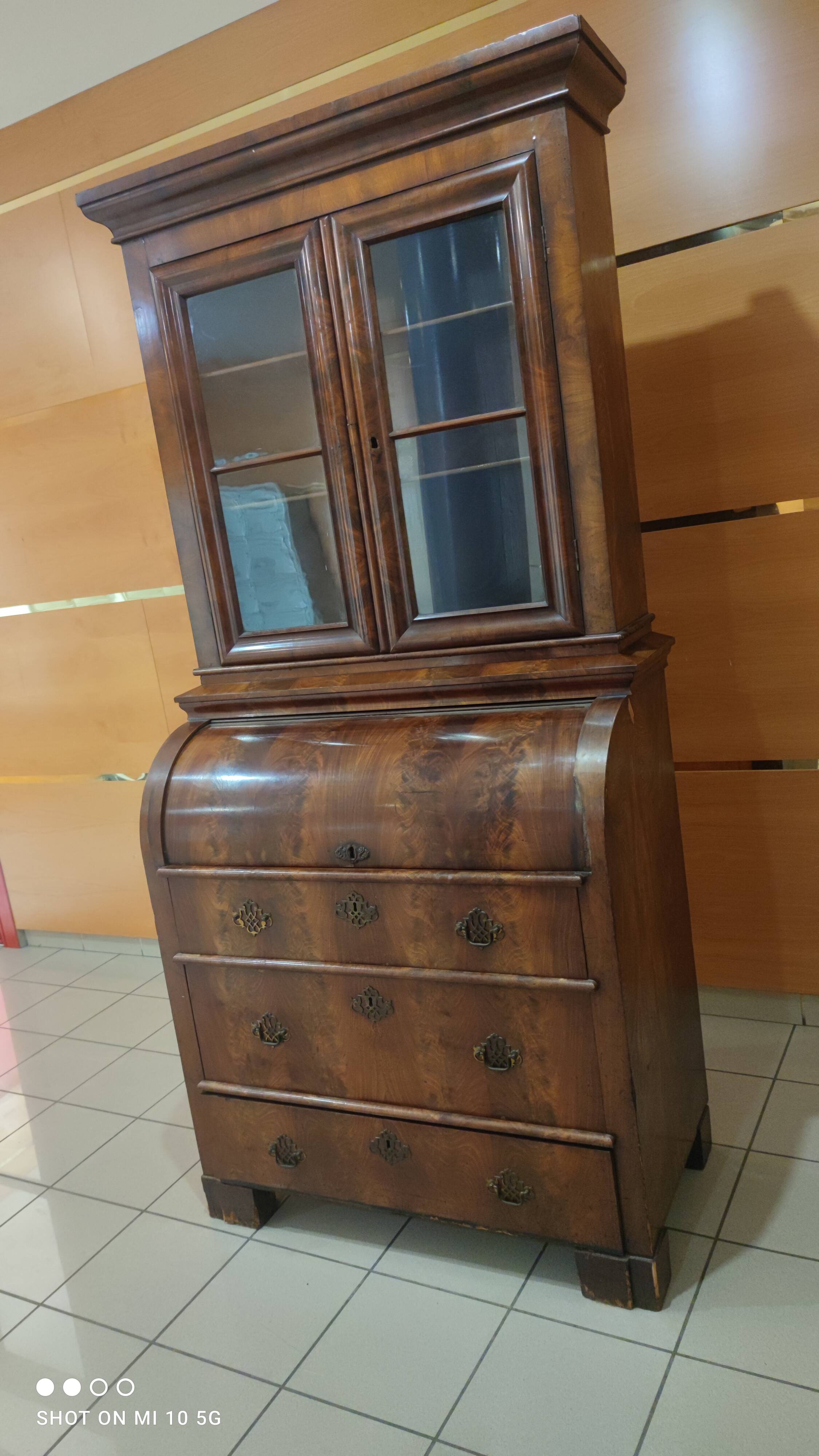 Victorian mahogany library desk, circa 1820
