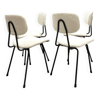 Série de 4 chaises modernistes retapissées bouclette