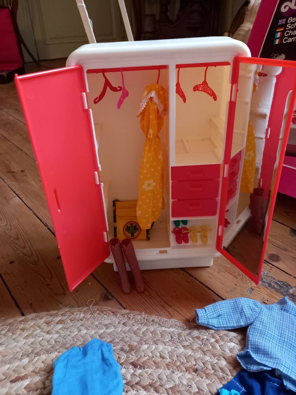 Barbie bedroom