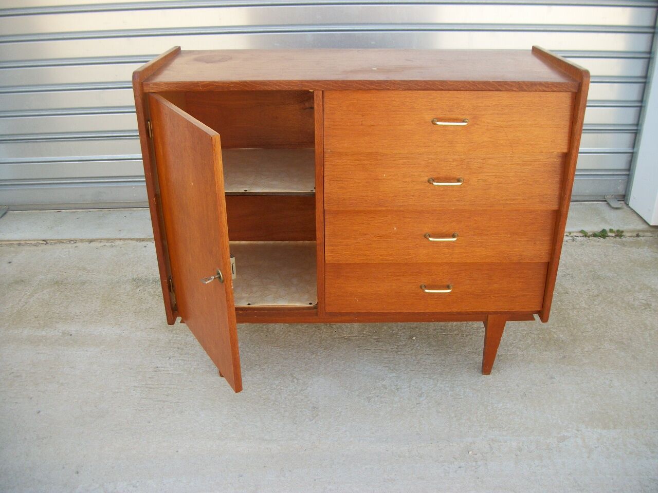 Commode vintage