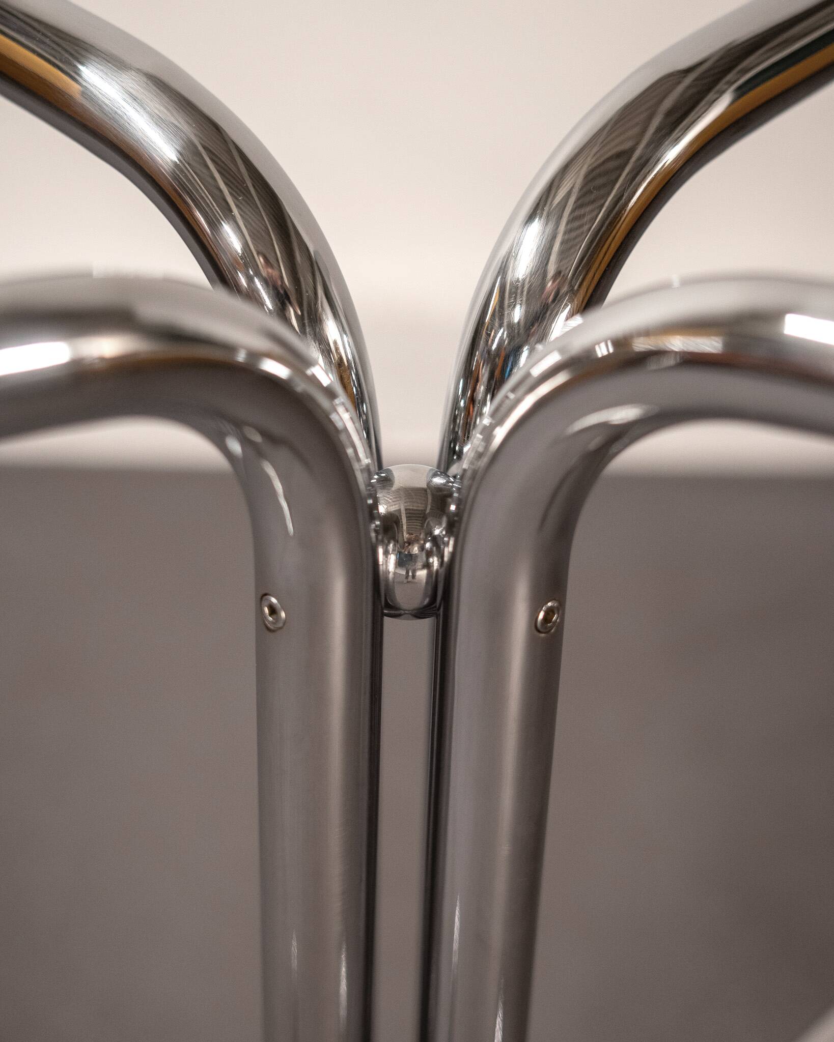 Round dining table in smoked glass and chrome-plated steel, Italy, 1970