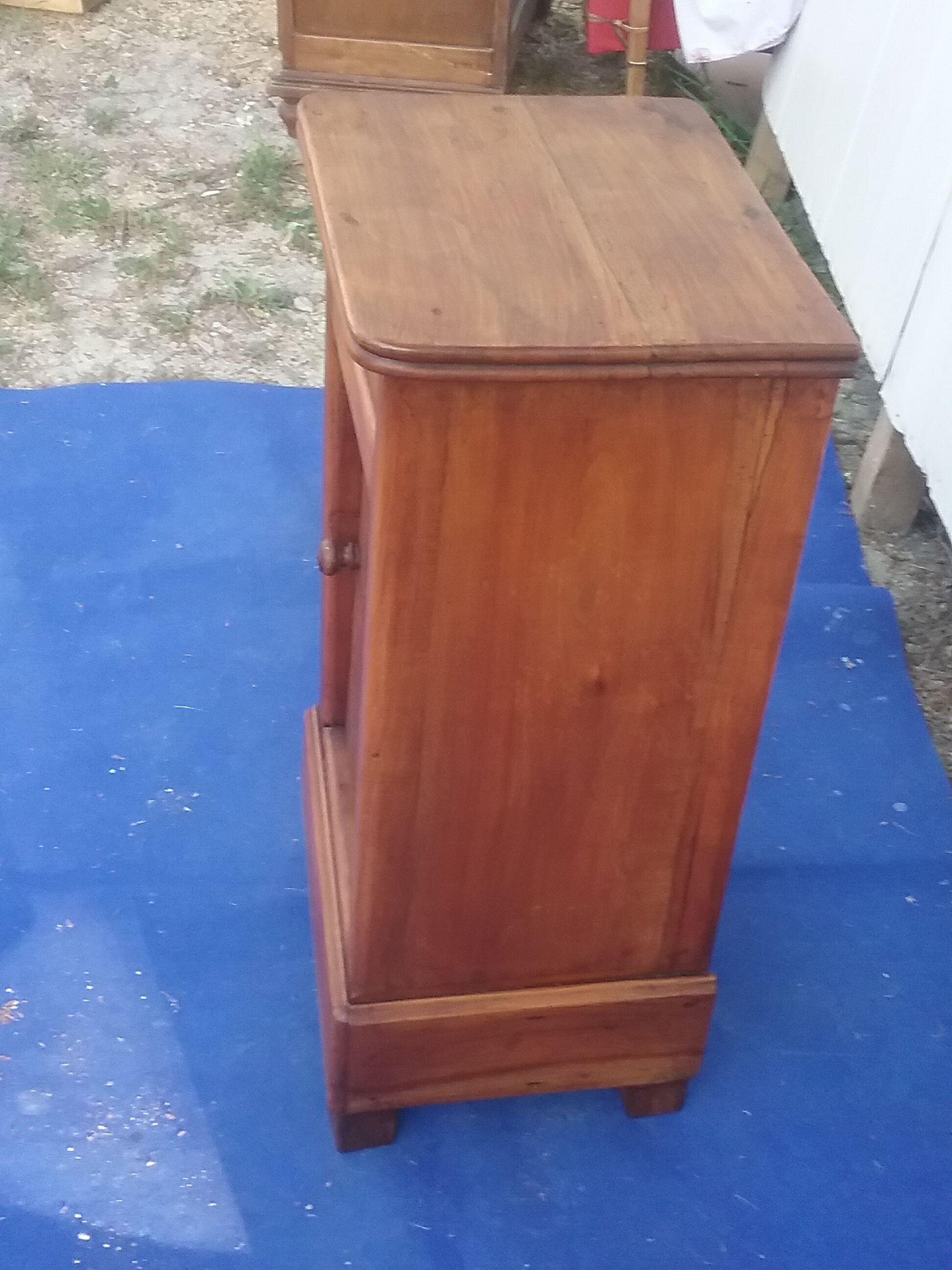 Cherry bedside