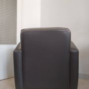 Vintage club armchair in dark brown leather – 1980s-1990s style