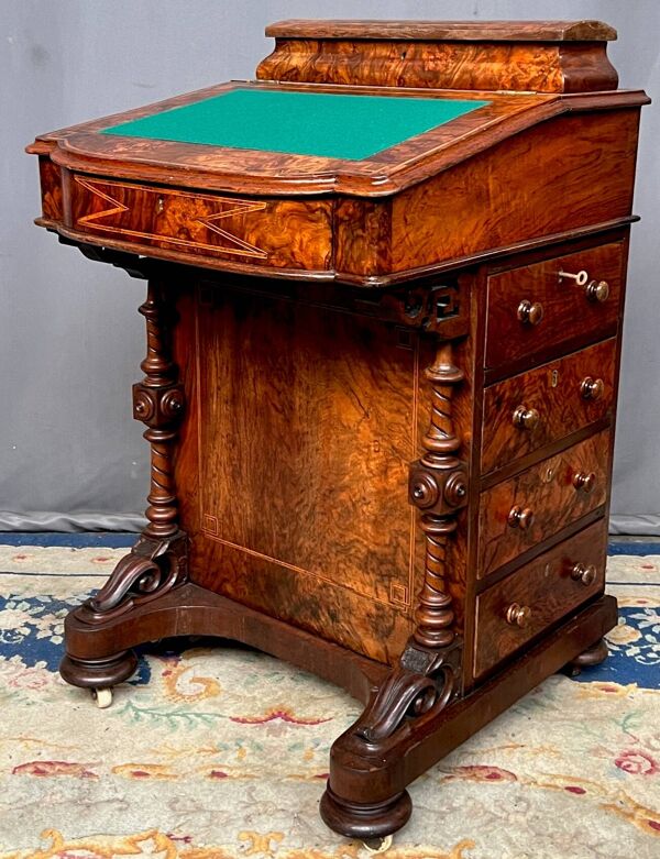 Secrétaire de bureau Victorien de Davenport