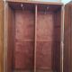 Armoire en bois vintage