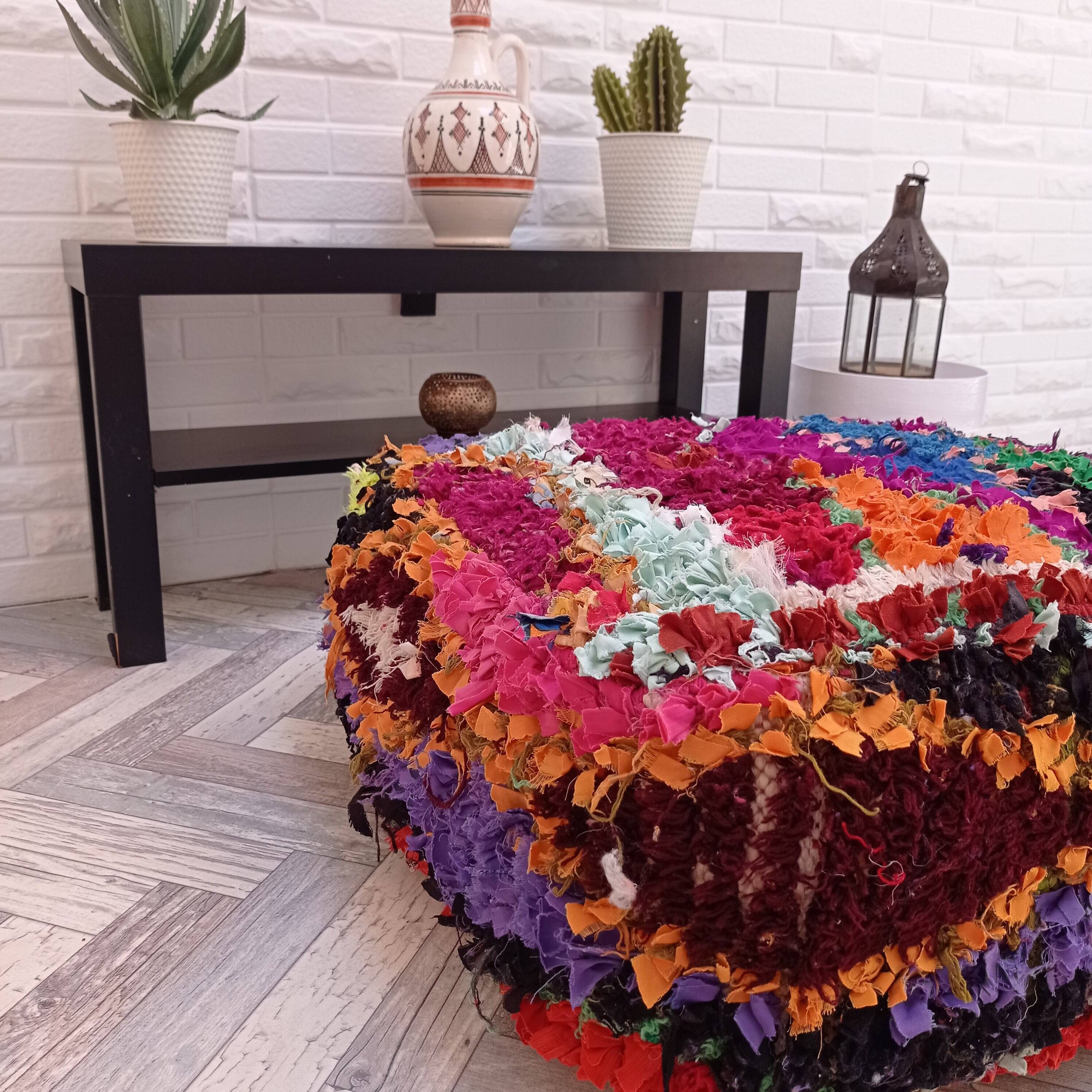 Handmade Berber pouf in wool 60 X 60 X 20 CM