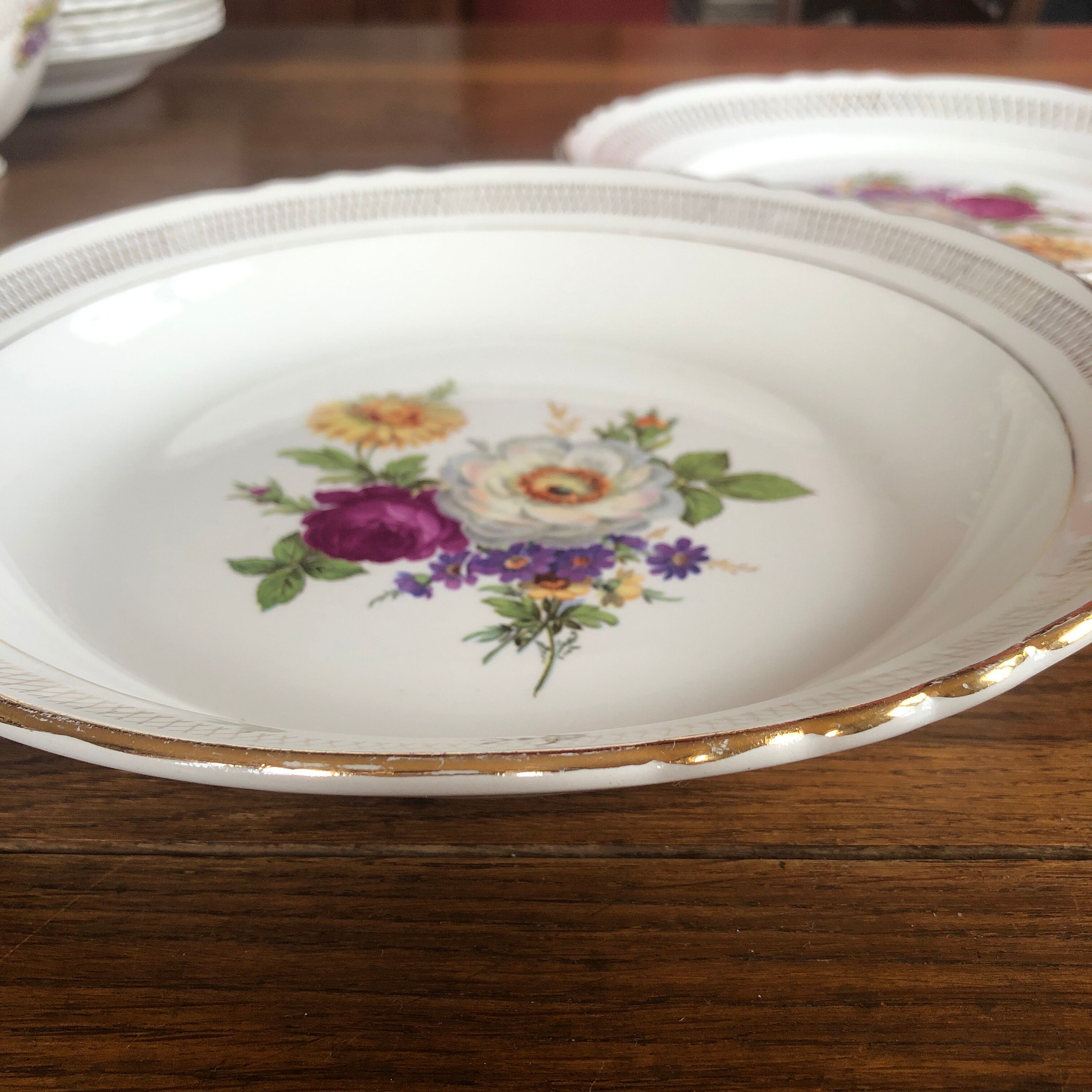 3 oval, round and hollow dishes Moulin des Loups