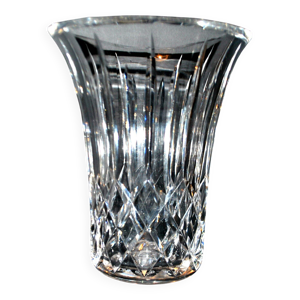Vase en cristal taillé