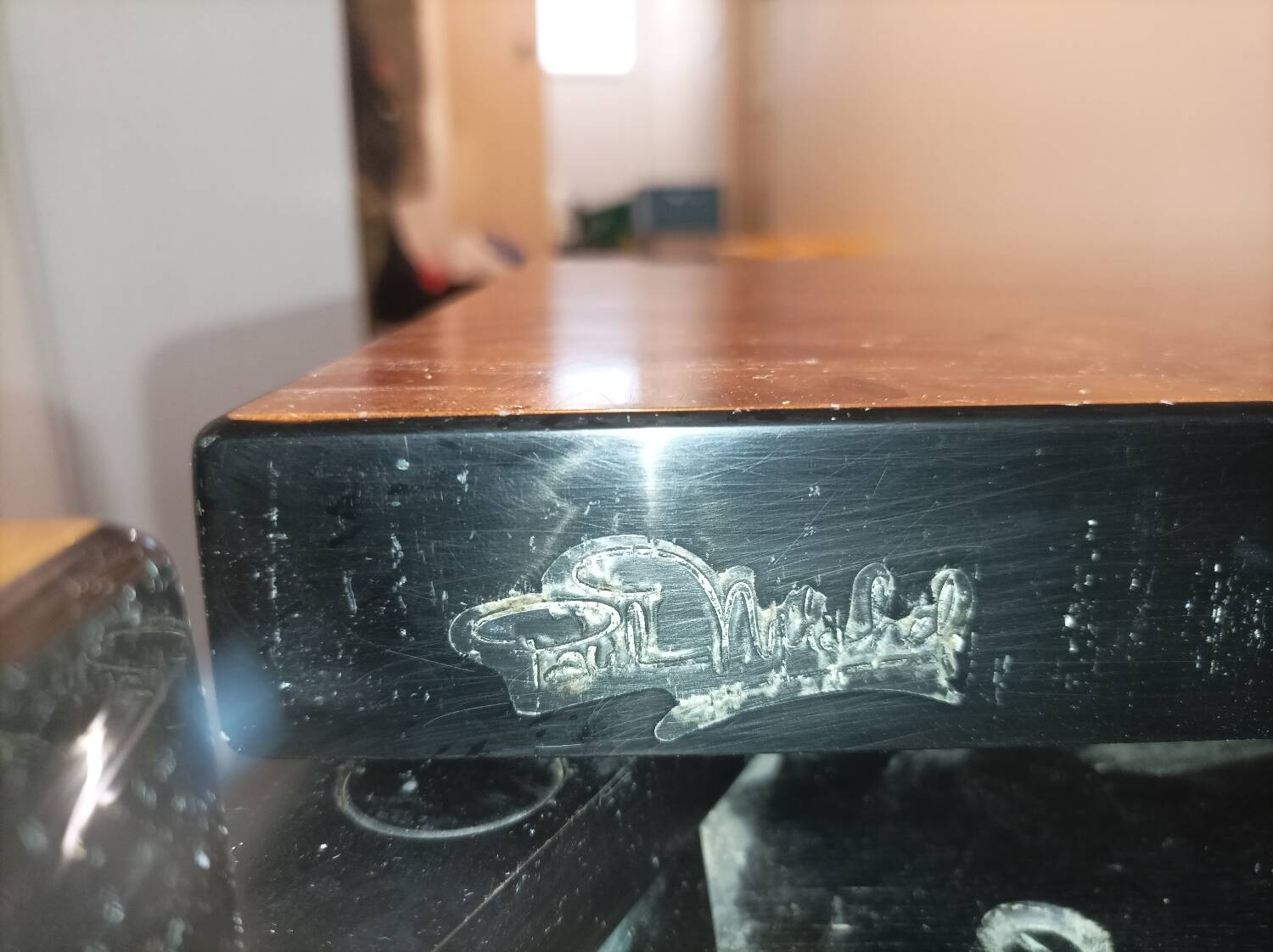 Table basse loupe d'orme Paul Michel