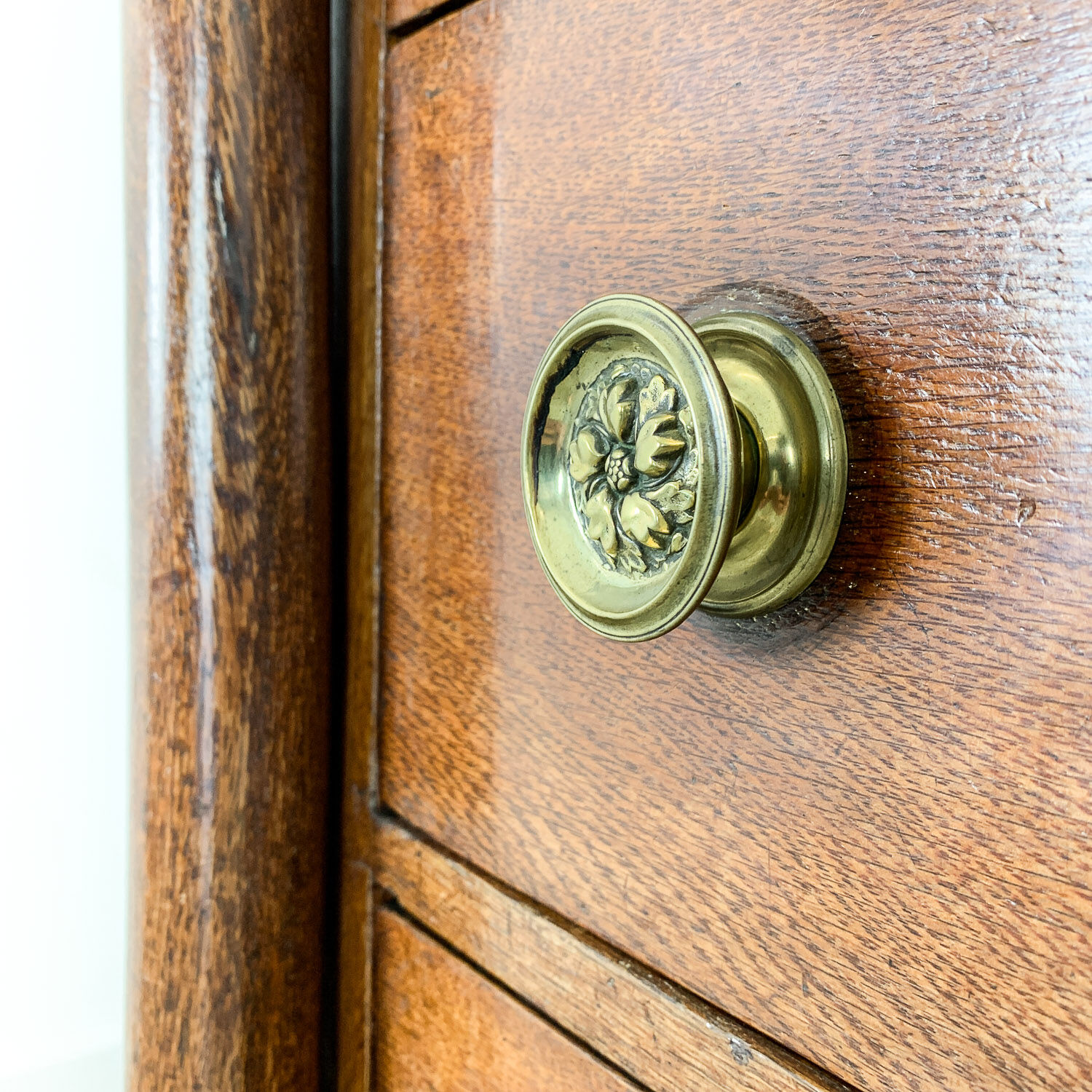 Chiffonier hollandais en chêne