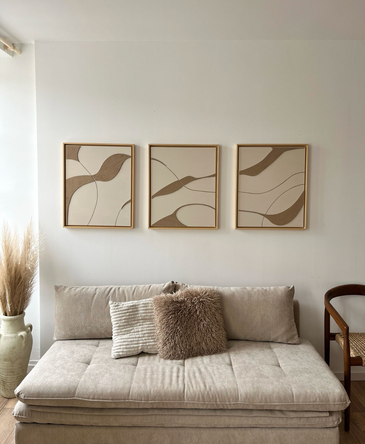 Beige and taupe linen relief design table.