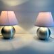 Paire de lampe vintage, métal brossé et abat jour blanc, France 1970