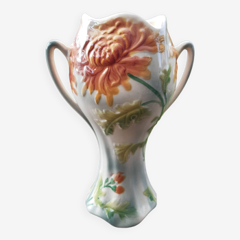 Vase in earthenware slip of Saint Clement
