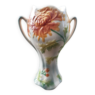 Vase in earthenware slip of Saint Clement