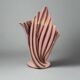 Superbe vase rose et or des années 1960 par SICAS, édition limitée. Fabriqué en Italie.