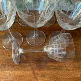 6 wine glasses