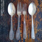 4 vintage silver metal cutlery - 209 grams