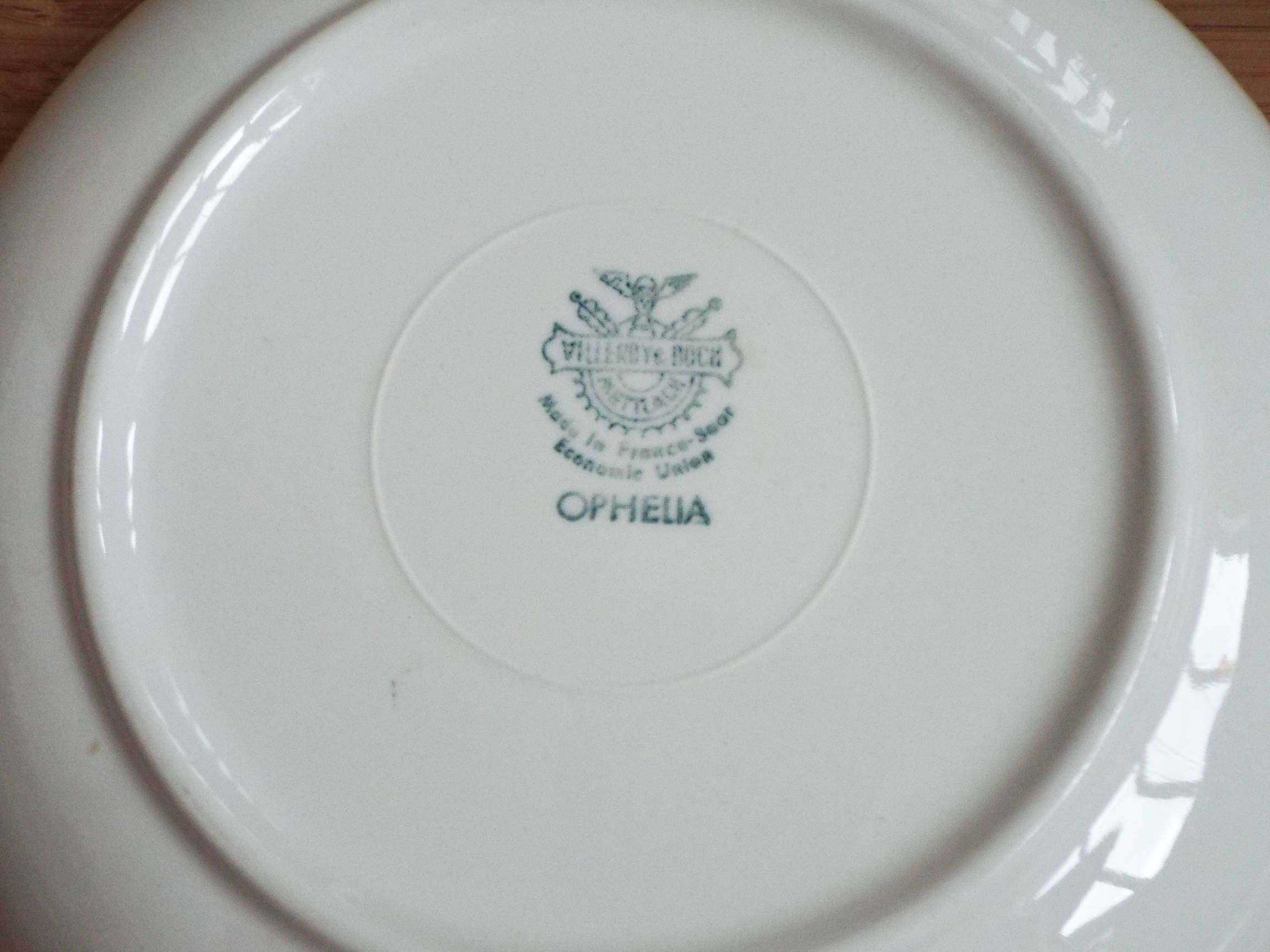 6 Villeroy and Boch Ophélia soup plates