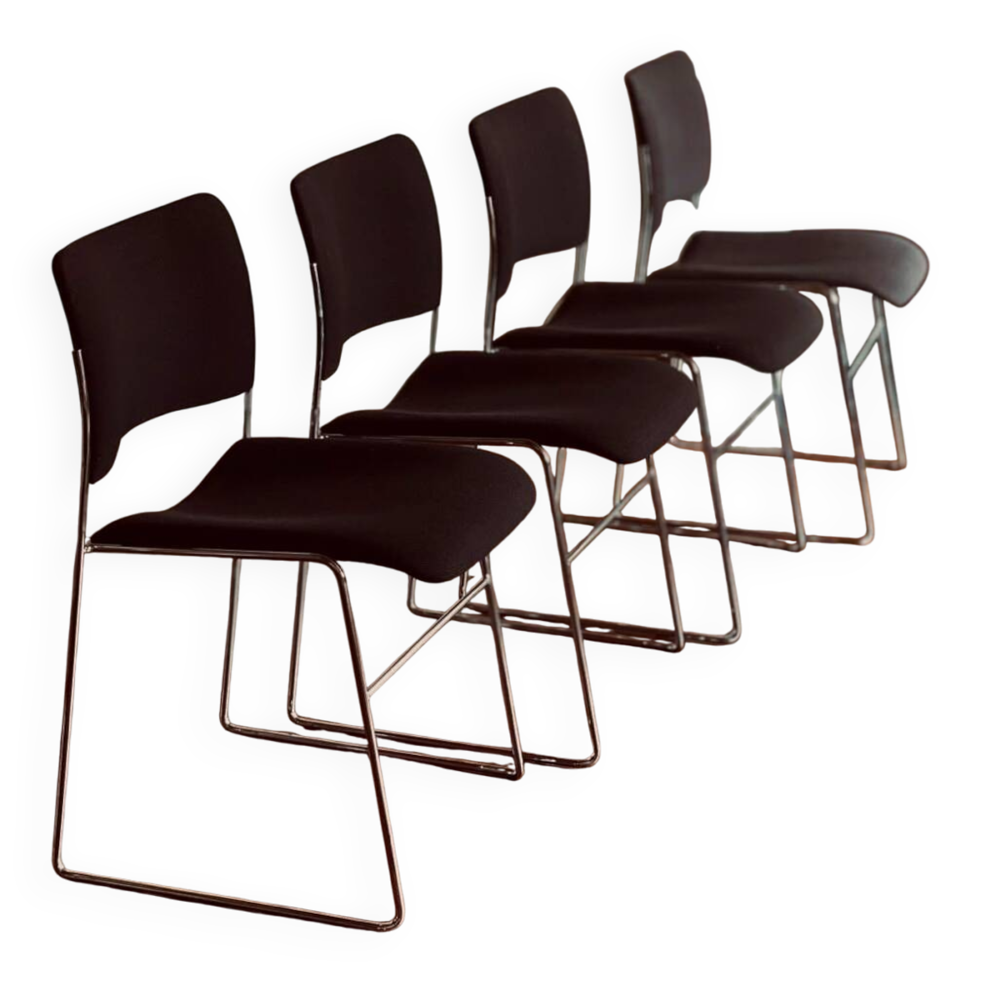 Lot de 4 chaises 40/4 David Rowland pour Howe – État exceptionnel