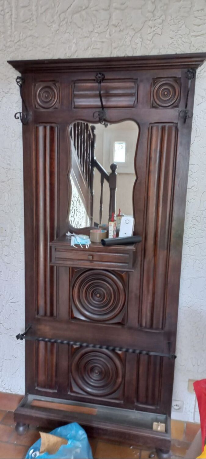 Breton carved wood cloakroom, 1930