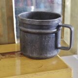 Ancienne tasse en étain