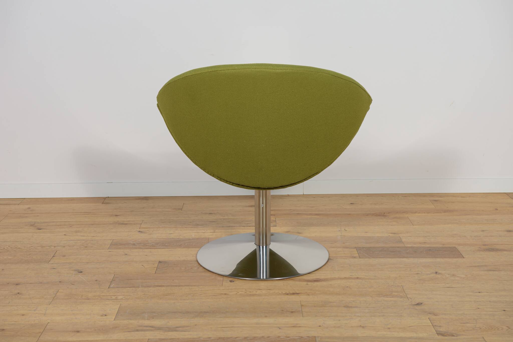 Model EJ 96 „Apollo” Armchair by Peter Hjort Lorentzen & Johannes Foersom