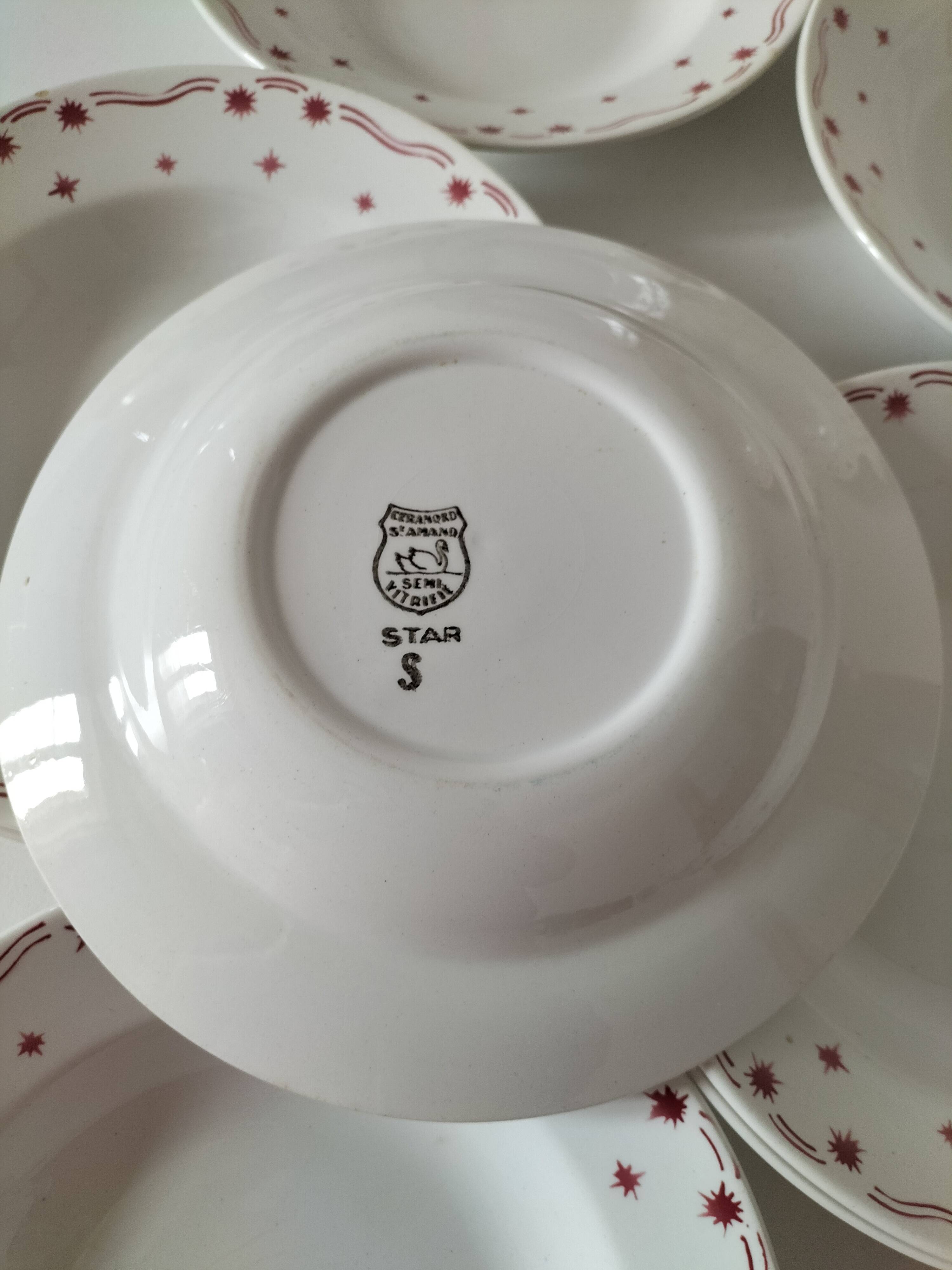 Céranrd Saint Amand plates star model
