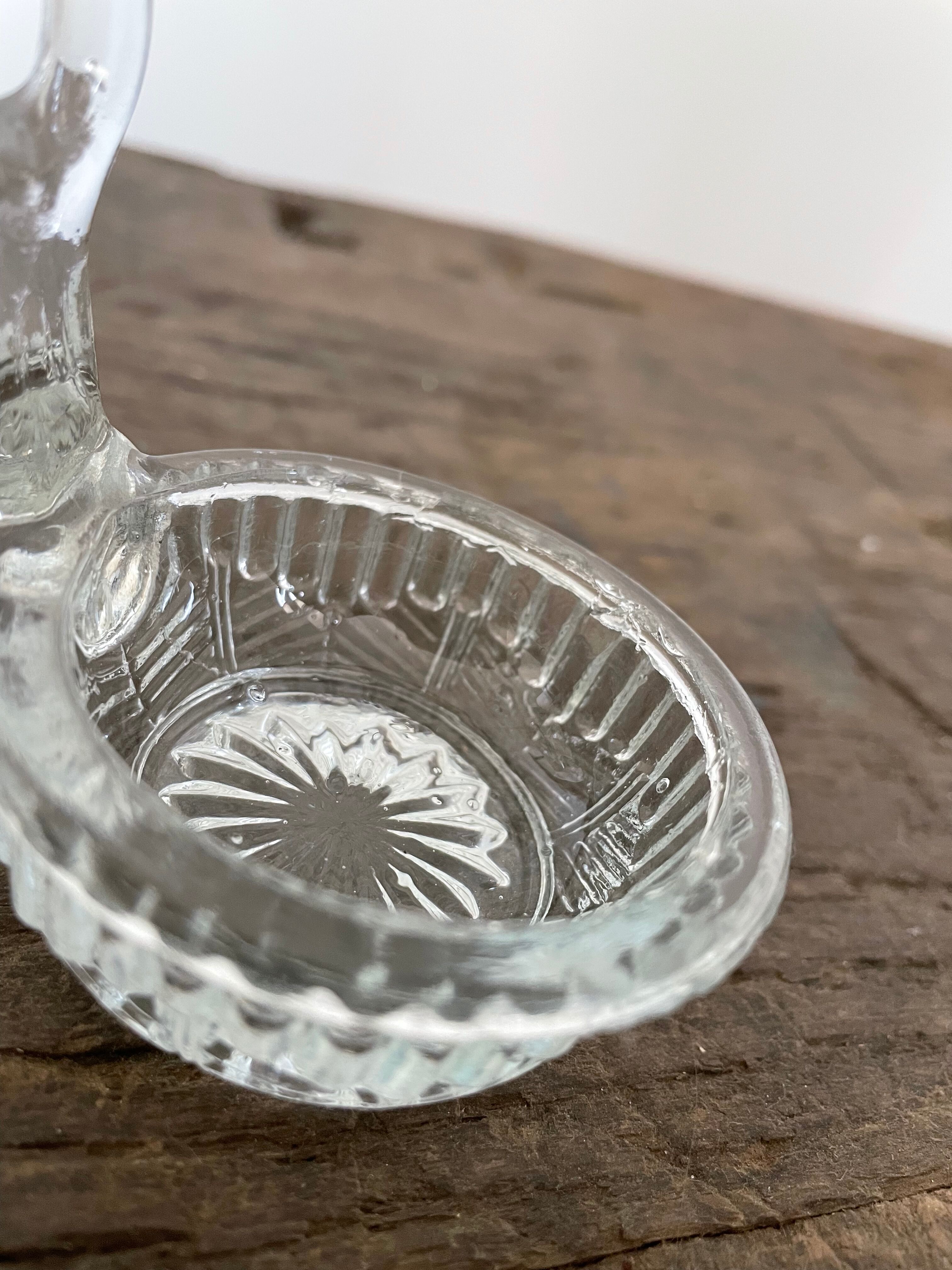 Glass pepper salt shaker