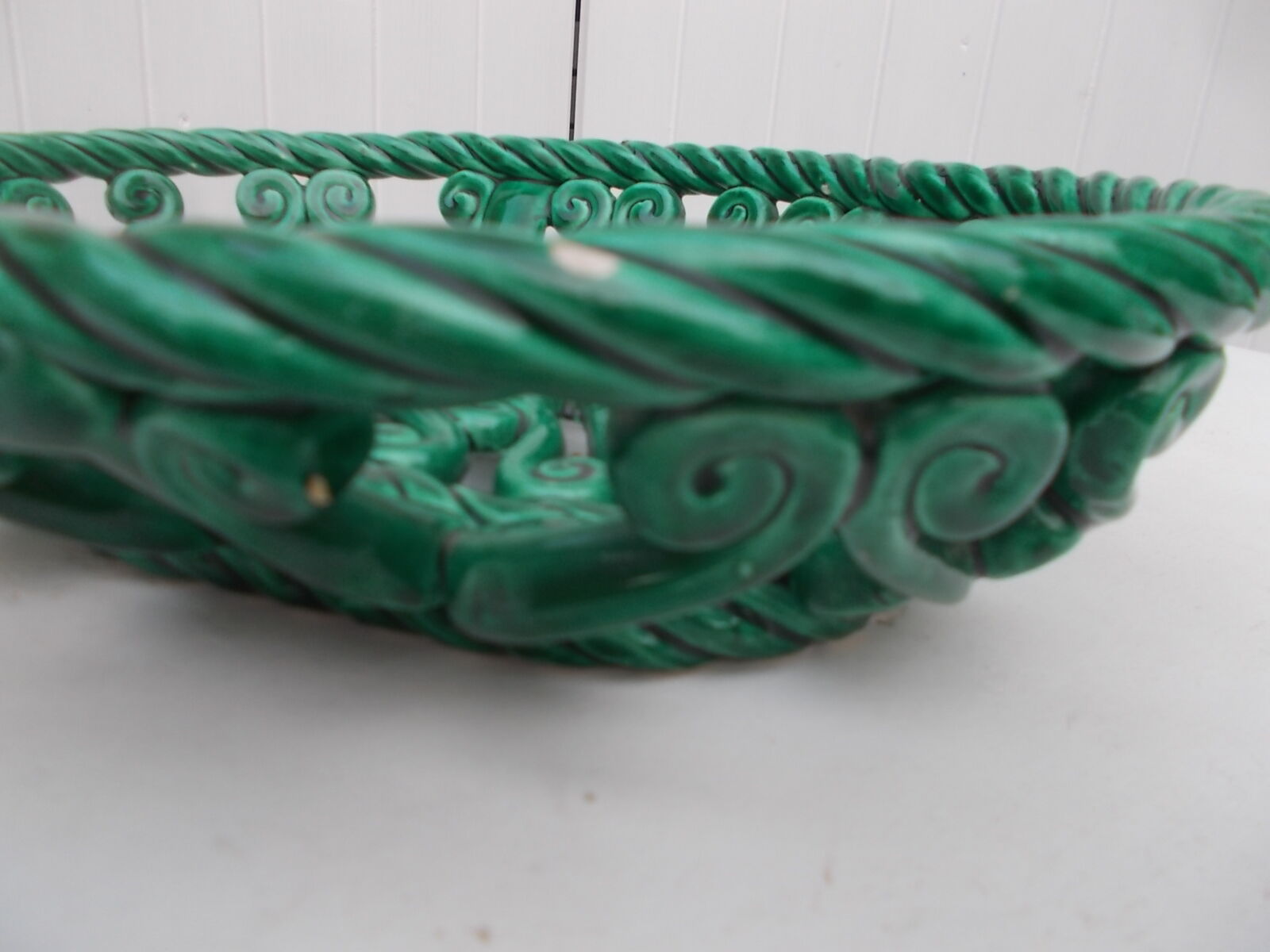 Braided ceramic fruit cup
