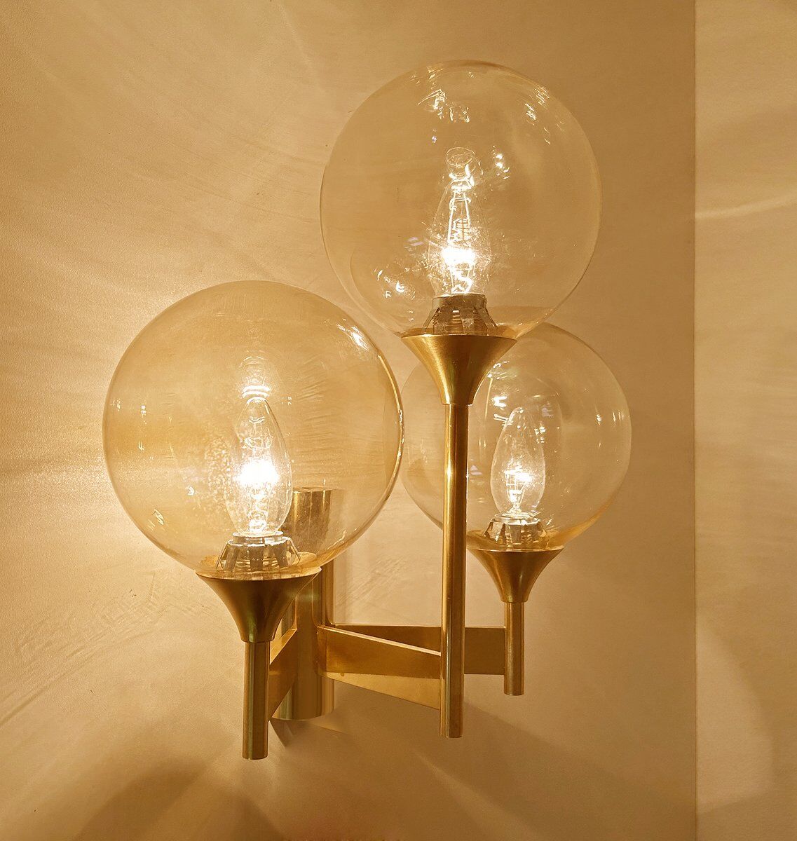 Large vintage glass sconce from Sciolari