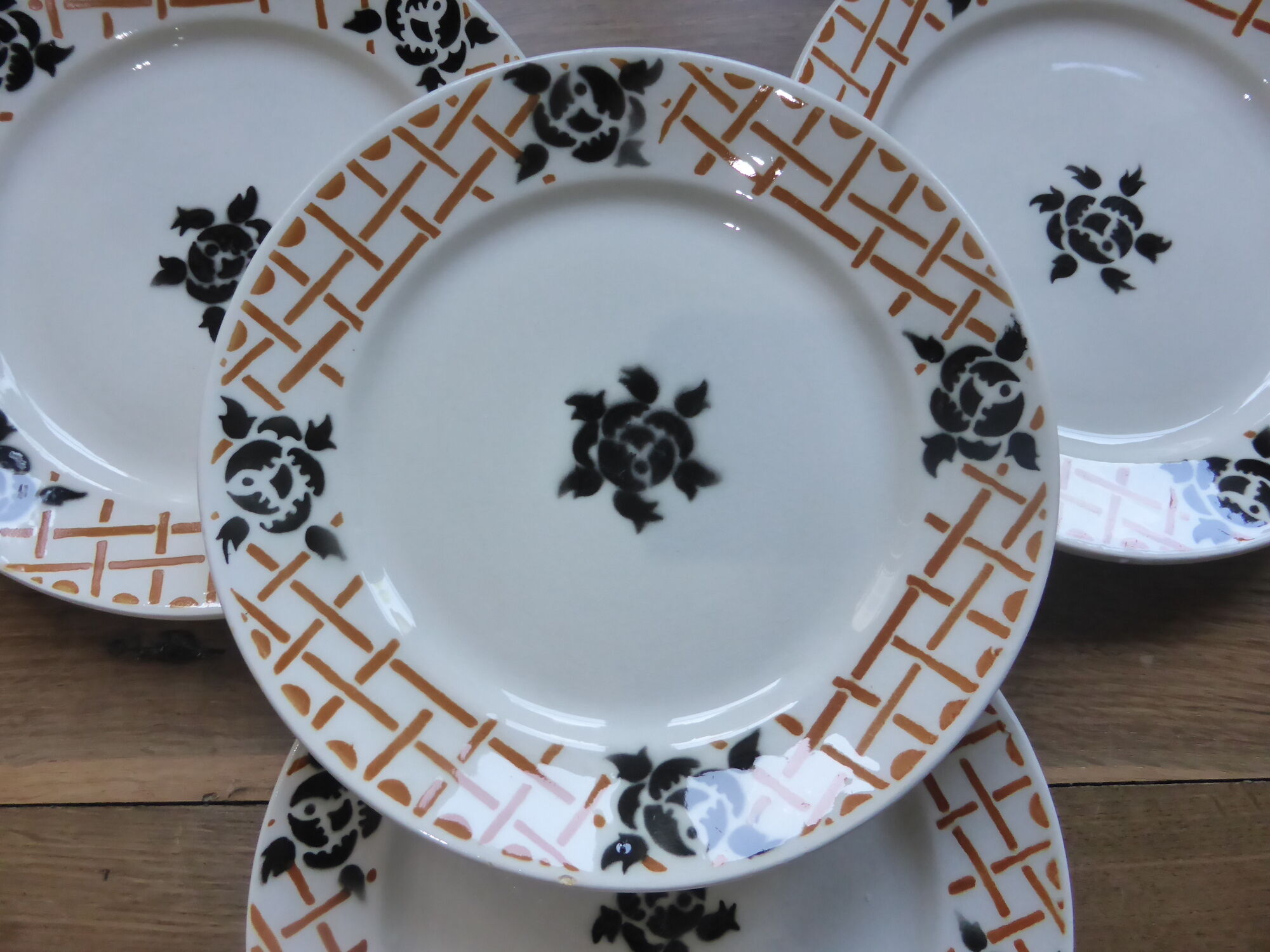 4 flat plates of Badonviller porcelain model Roscoff 2008105