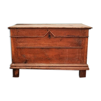 Wedding chest