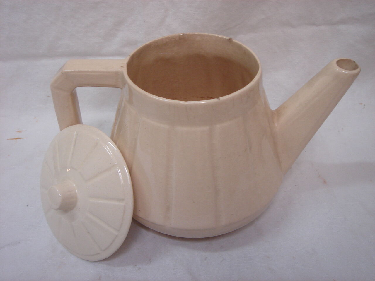 1950 ivory ceramic teapot