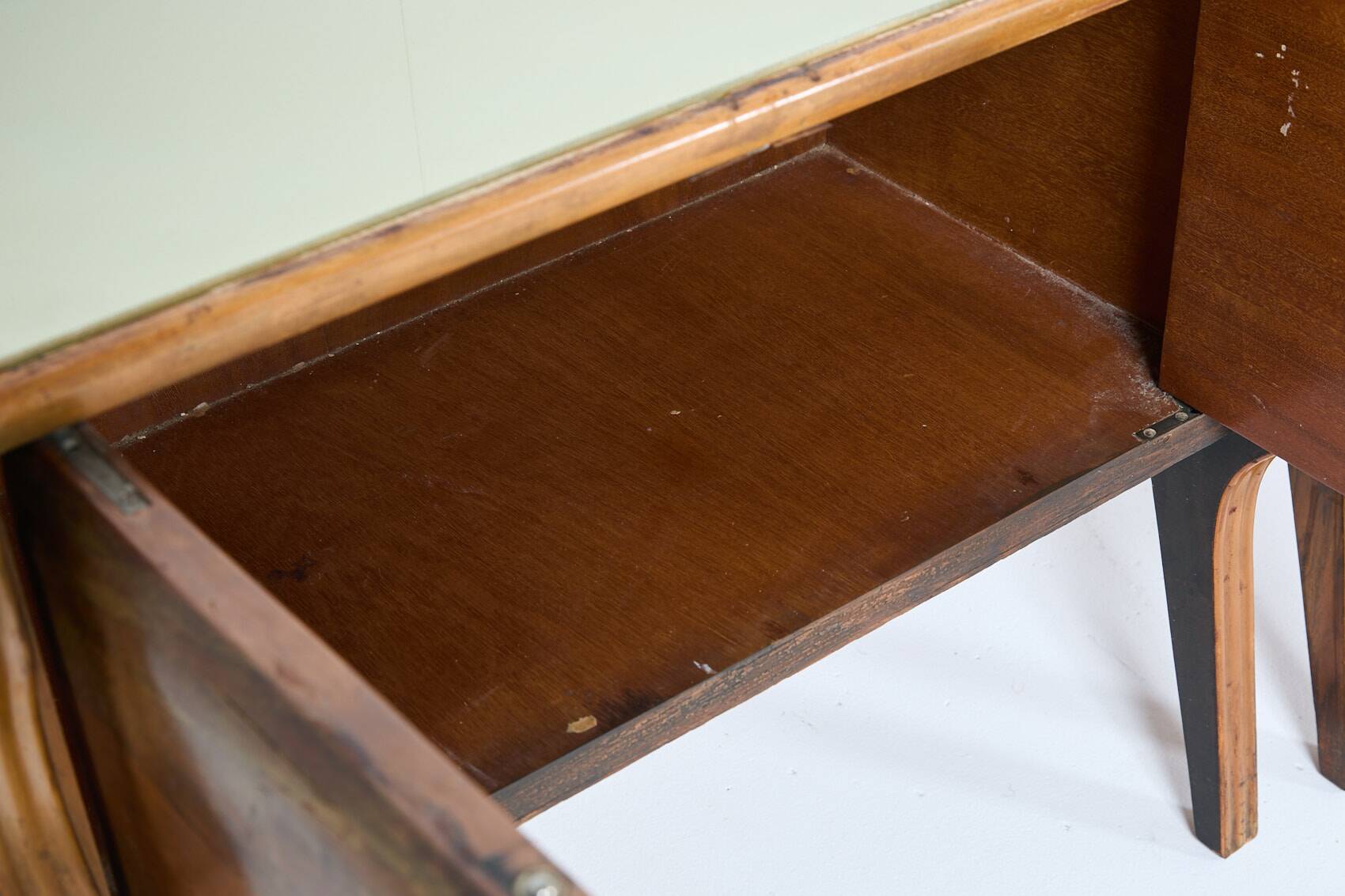 Pair of sculptural Italian Mid-Century nightstands/cabinets, 1950’s