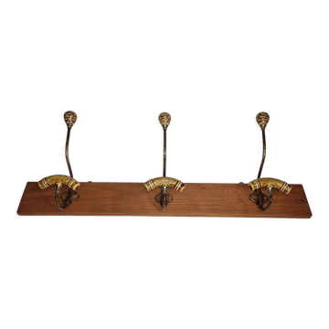 Portemanteau mural, trois patères en métal et céramique à l'imitation du bambou, 1900