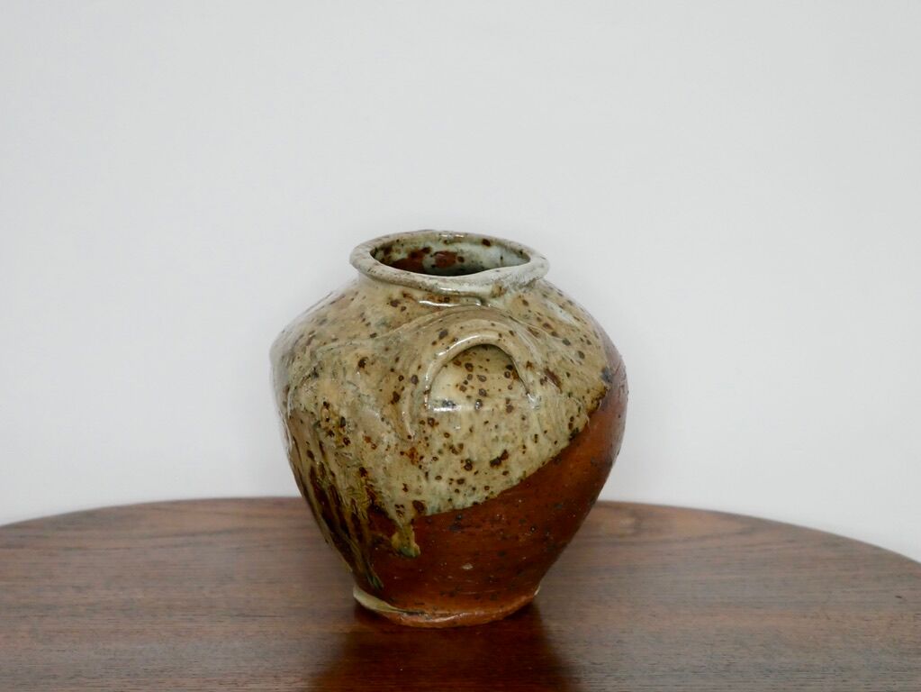 Glazed pyrite stoneware pot