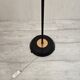 Lampadaire tripode vintage – Laiton & opaline blanche – Années 1960