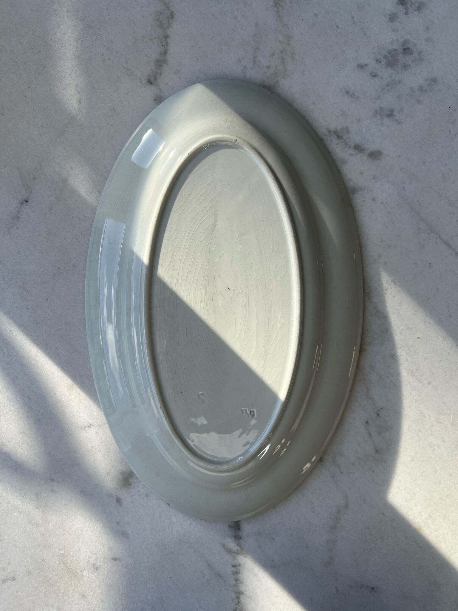 Oval dish with floral decoration