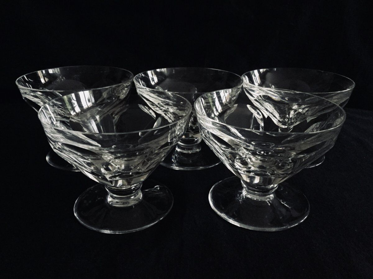 Lot de 5 coupes à champagne en cristal Baccarat modèle Talleyrand