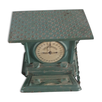 Old scale