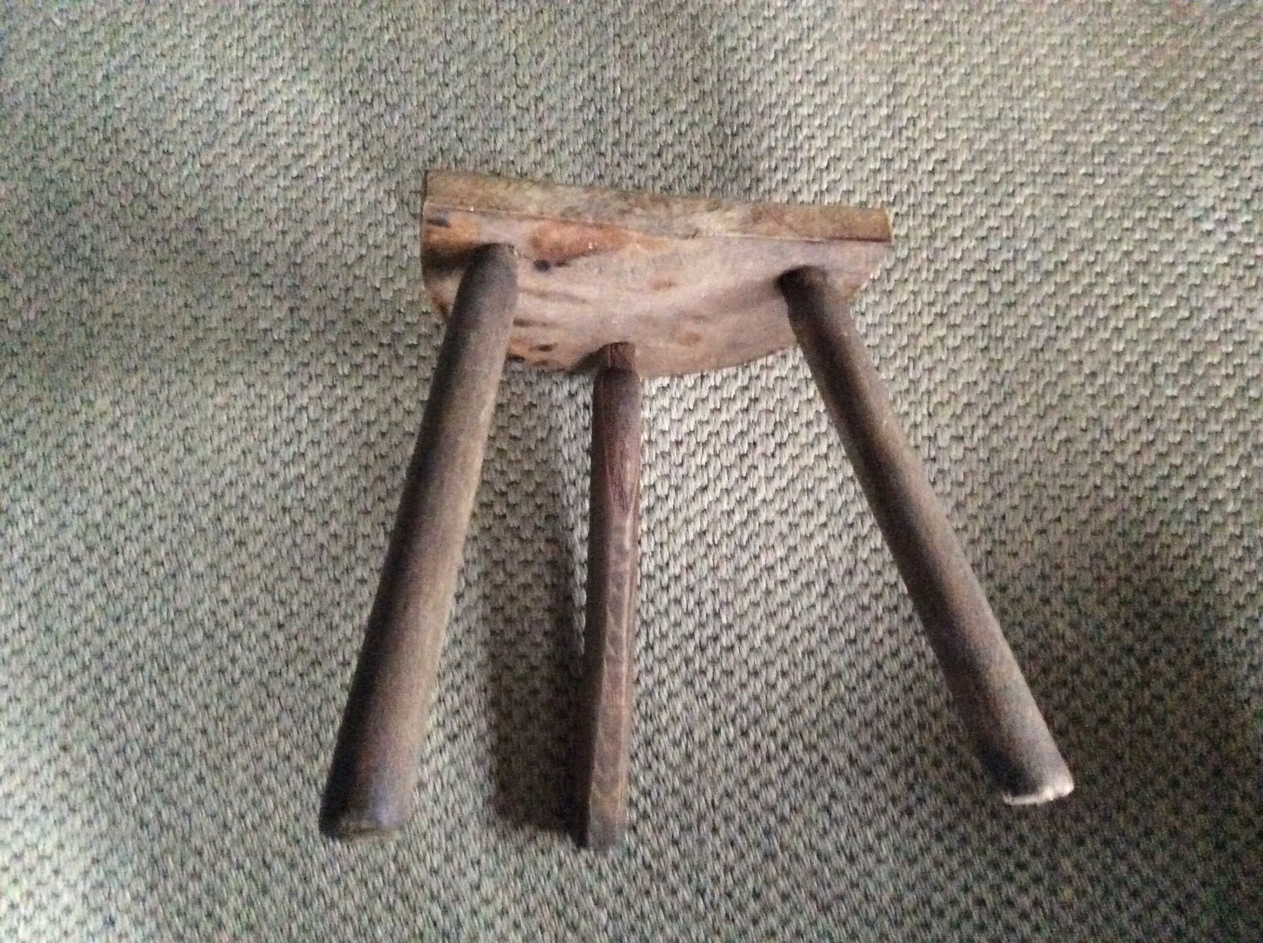 Tripod stool