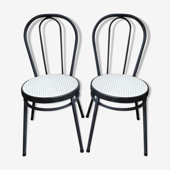 Thonet-style bistro chairs