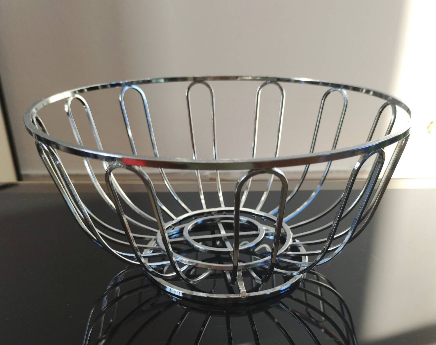 Modernist chrome metal fruit bowl – 1970s/80s