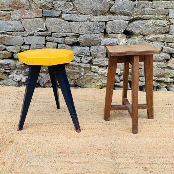 Ensemble de 2 tabourets dépareillé
