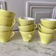 lot de 10 tasses à café Digoin Sarreguemines couleur jaune pastel années 50